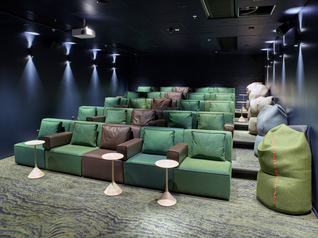 Photo by: Robin Hayes Meeting room
